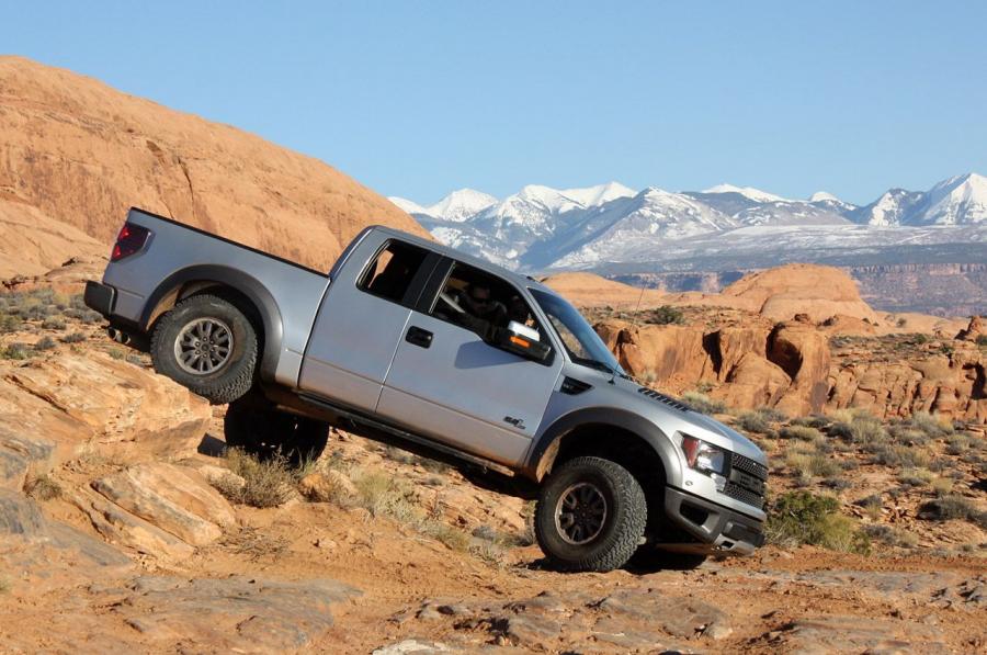  Ford F-150 SVT Raptor 2012 года  (фото 36 из 56)